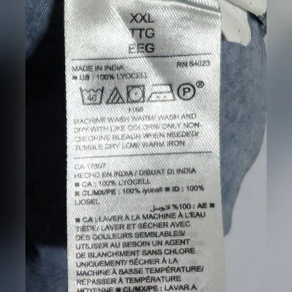 EUC Old Navy Blue Chambray Flutter Sleeve Ruffled Blouse XXL - Picture 7 of 8